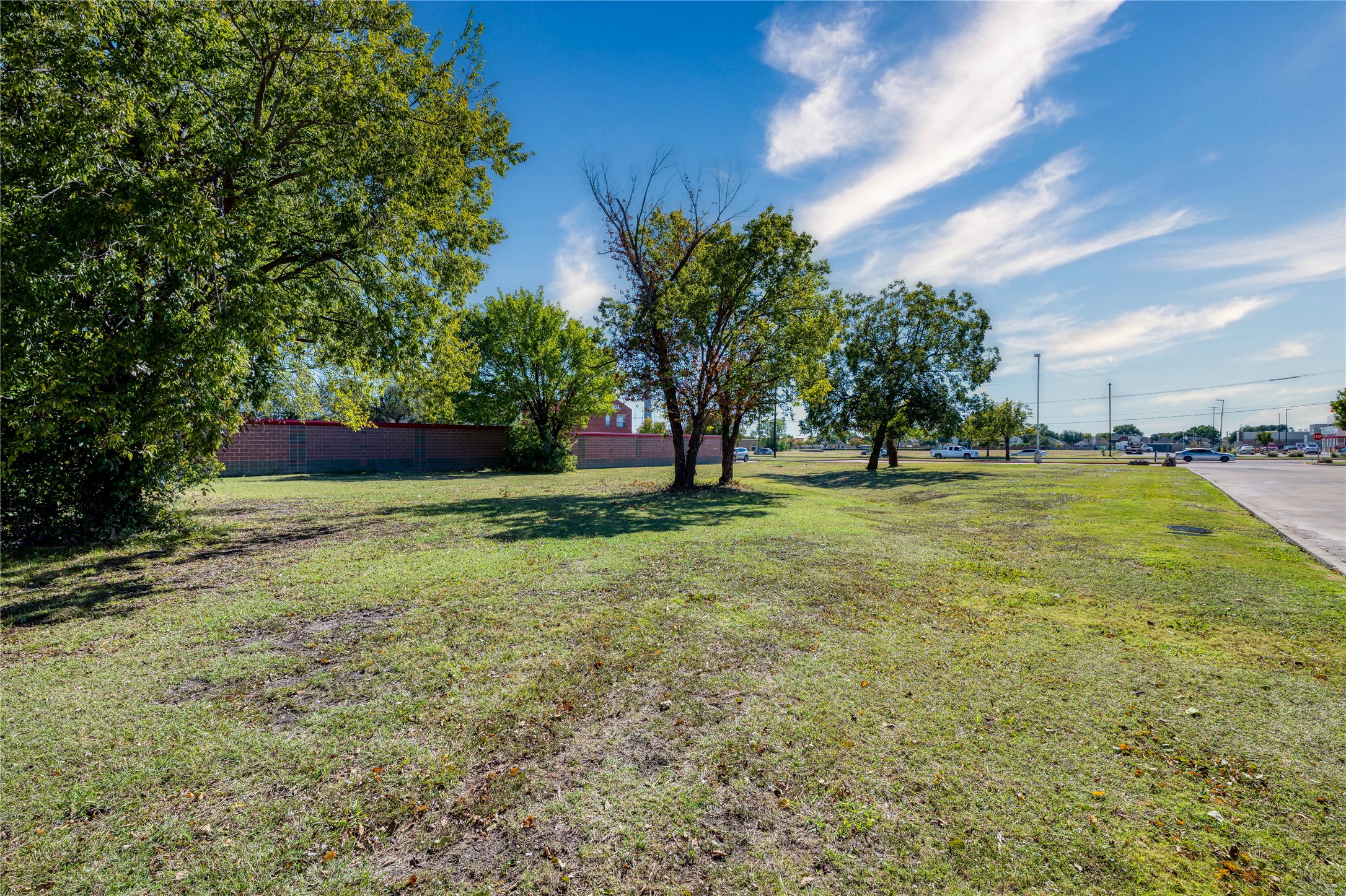 2401 Arapaho Road Garland TX 75044