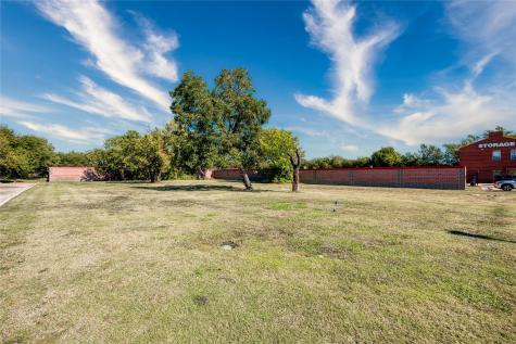 2401 Arapaho Road Garland TX 75044