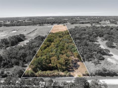 6.754 County Road 473 Lott TX 76656