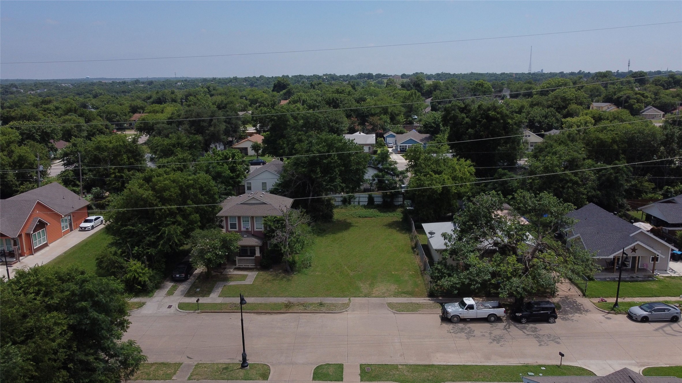 1220 E Annie Street Fort Worth TX 76104