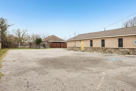 1734 Nomas Street Dallas TX 75212