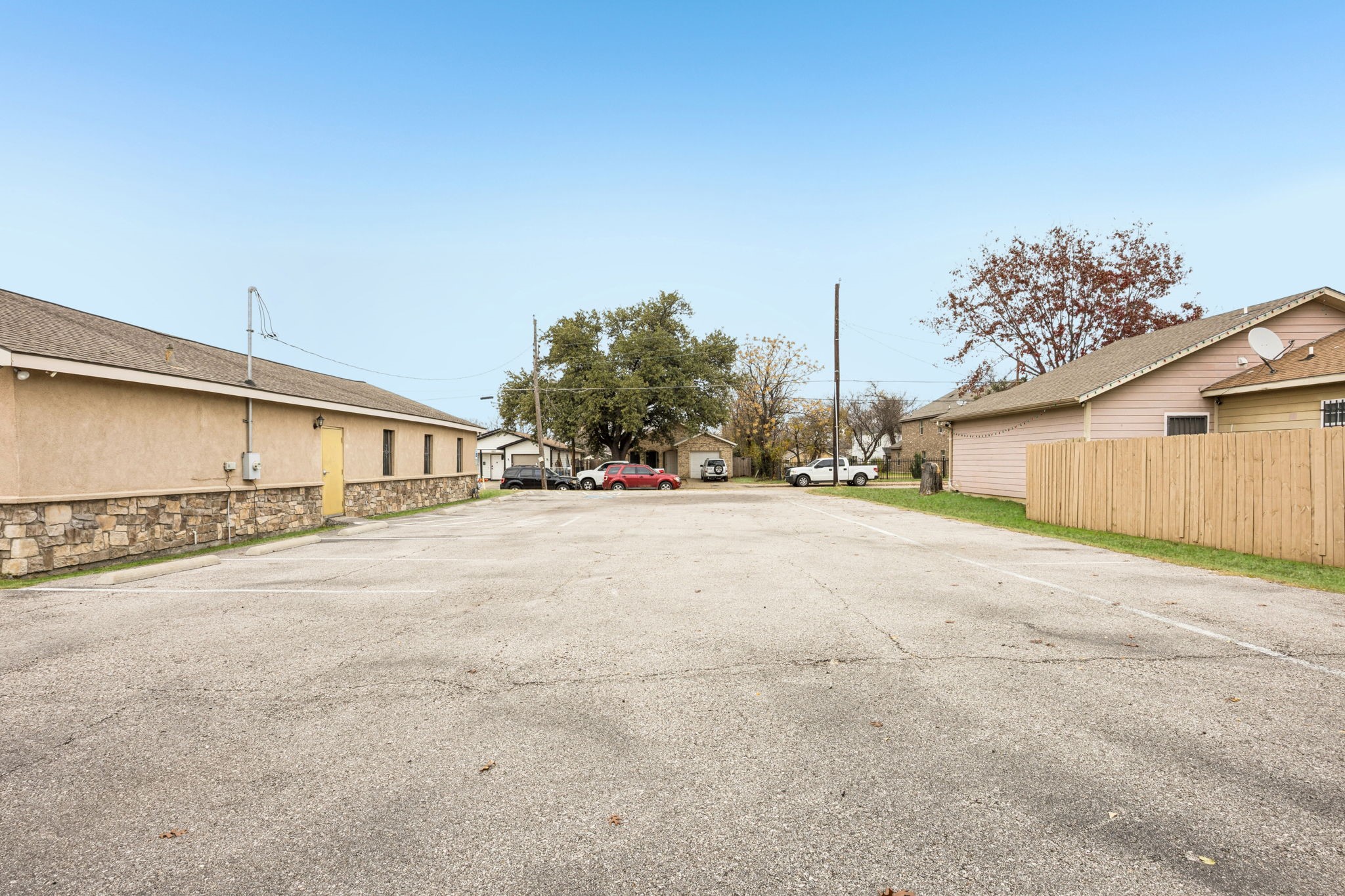 1734 Nomas Street Dallas TX 75212