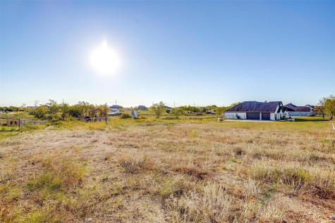 2040 Pinnell Weatherford TX 76088