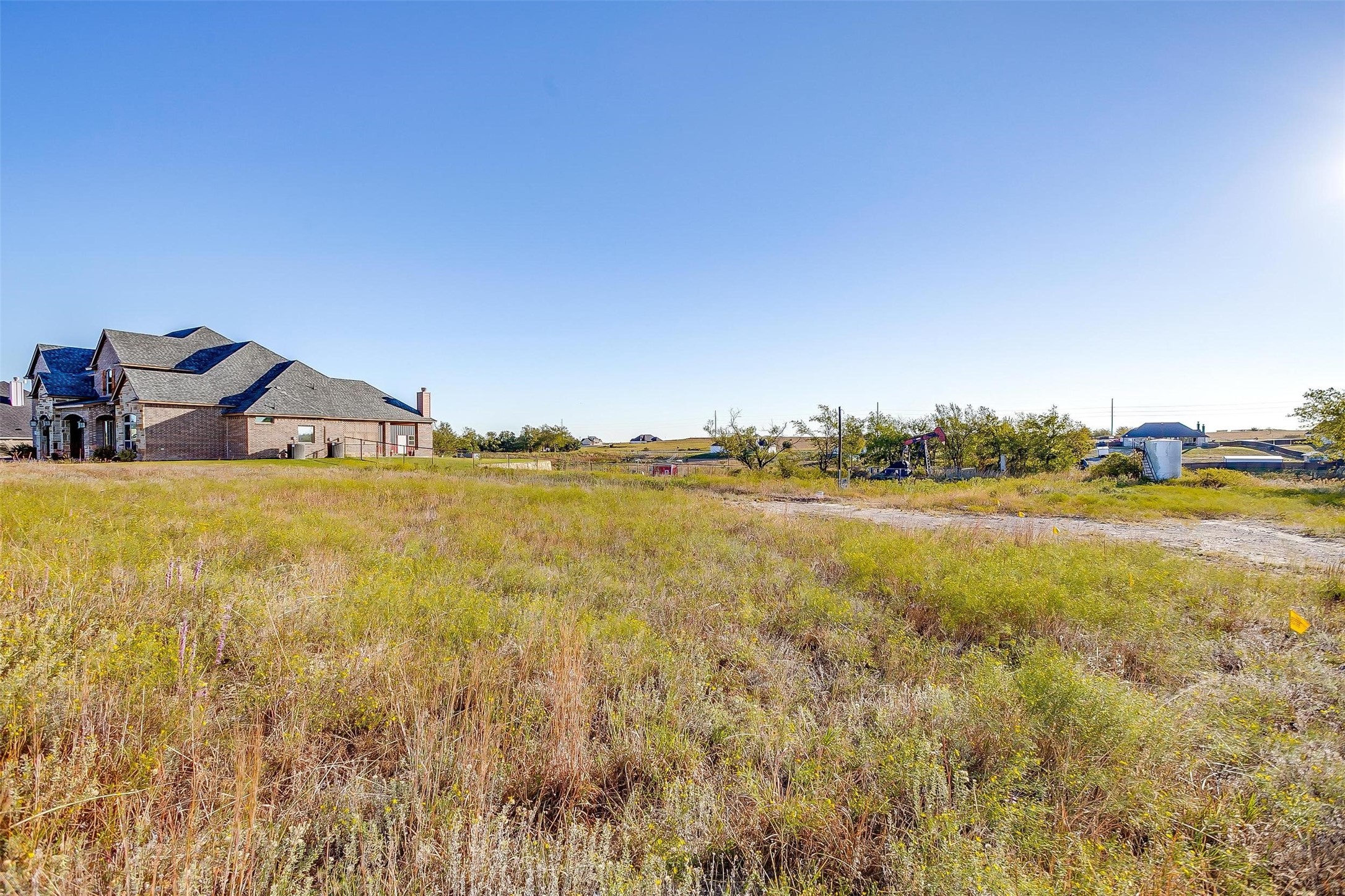 2040 Pinnell Weatherford TX 76088