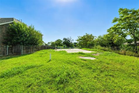 630 N Irving Heights Drive Irving TX 75061