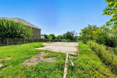 630 N Irving Heights Drive Irving TX 75061