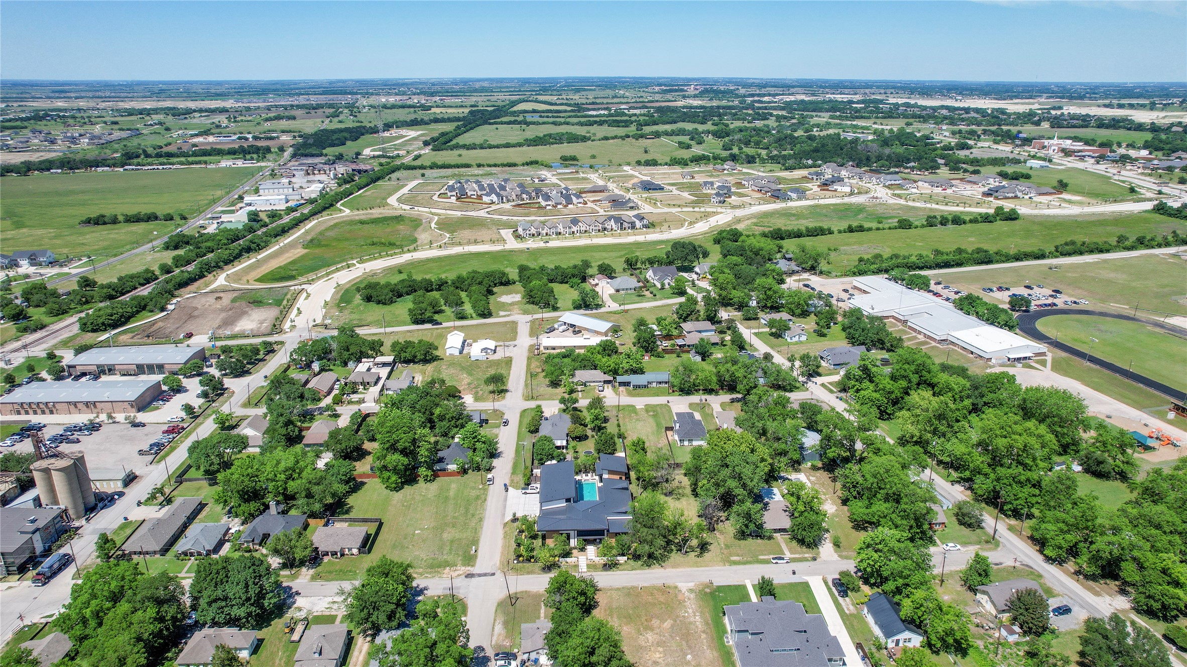 312 E Beech Street Celina TX 75009