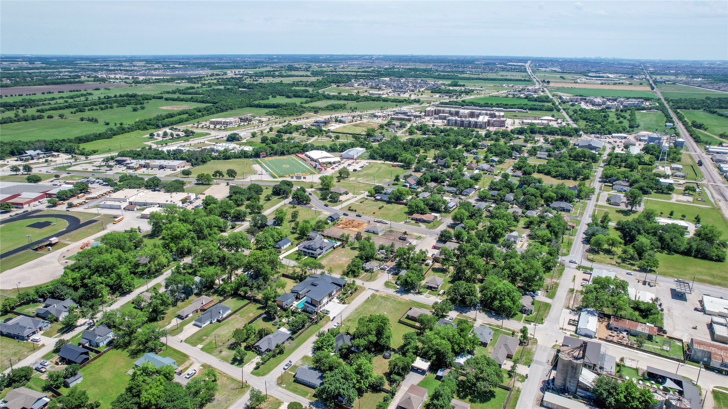 312 E Beech Street Celina TX 75009