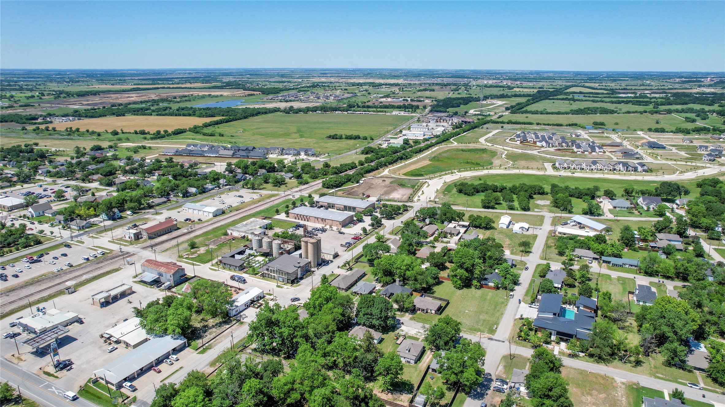 312 E Beech Street Celina TX 75009