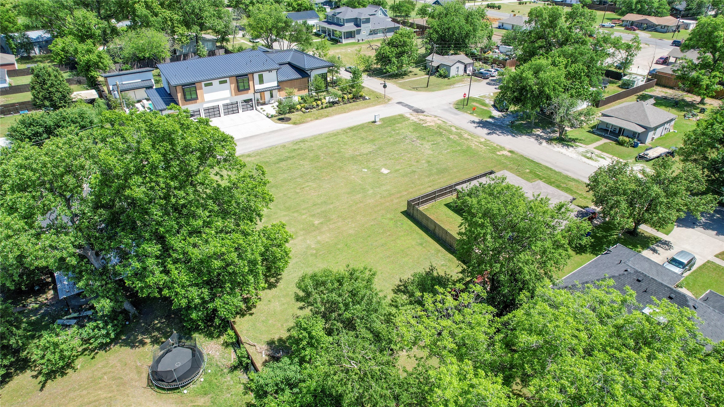 312 E Beech Street Celina TX 75009