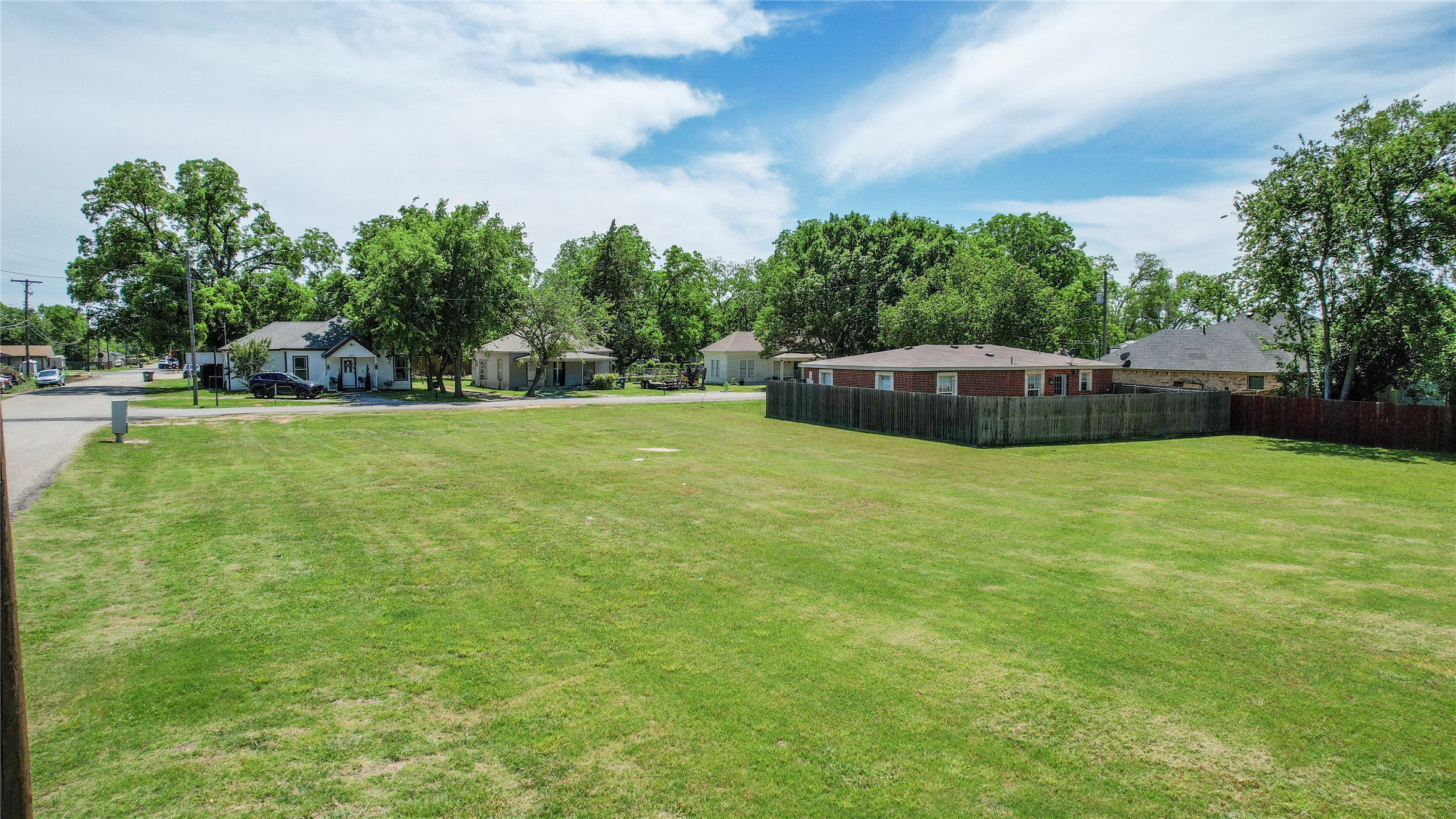 312 E Beech Street Celina TX 75009