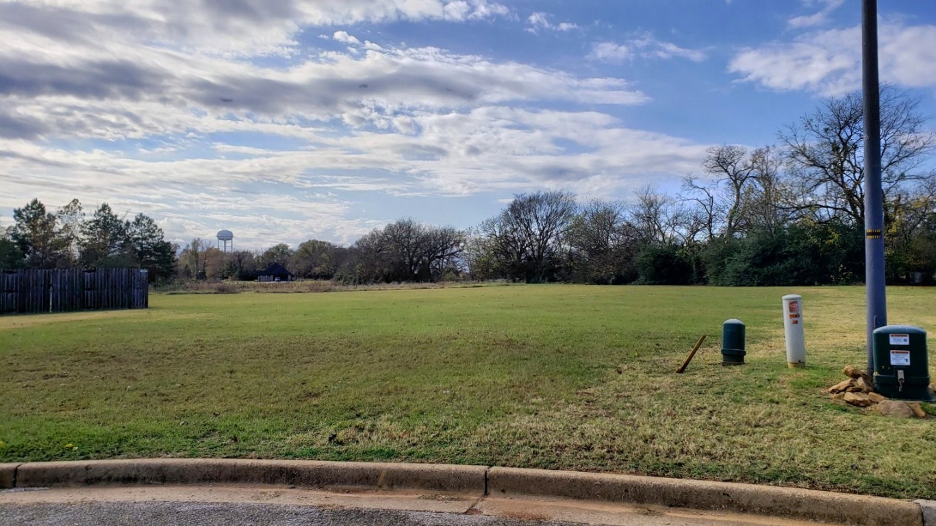 309 Savoy Street Bullard TX 75757
