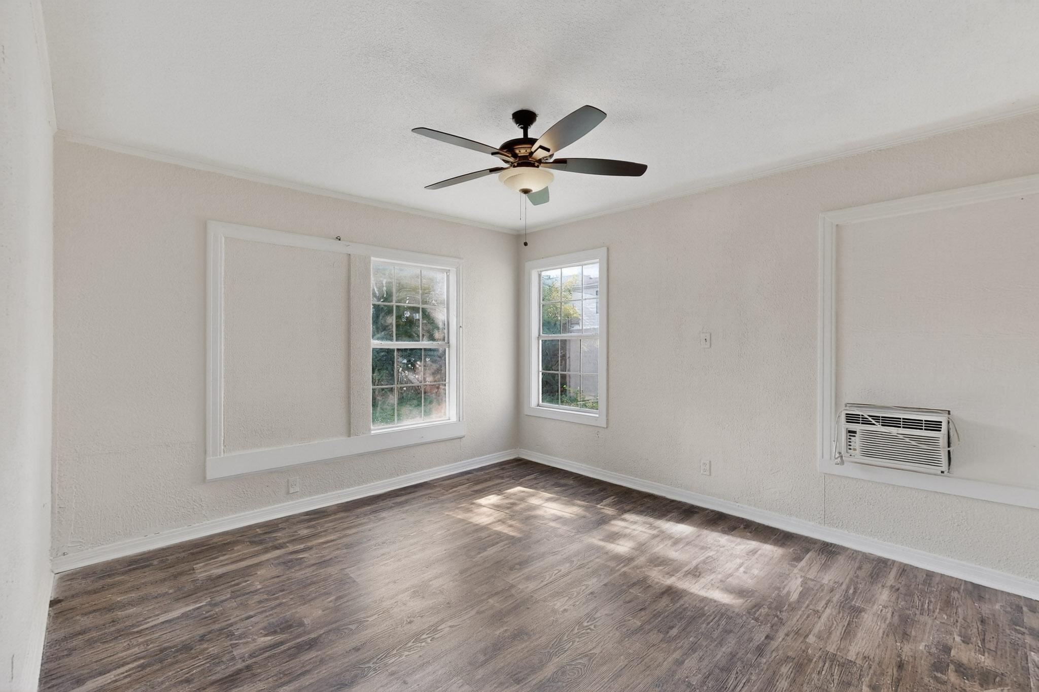 5020-5022 Pershing Street Dallas TX 75206