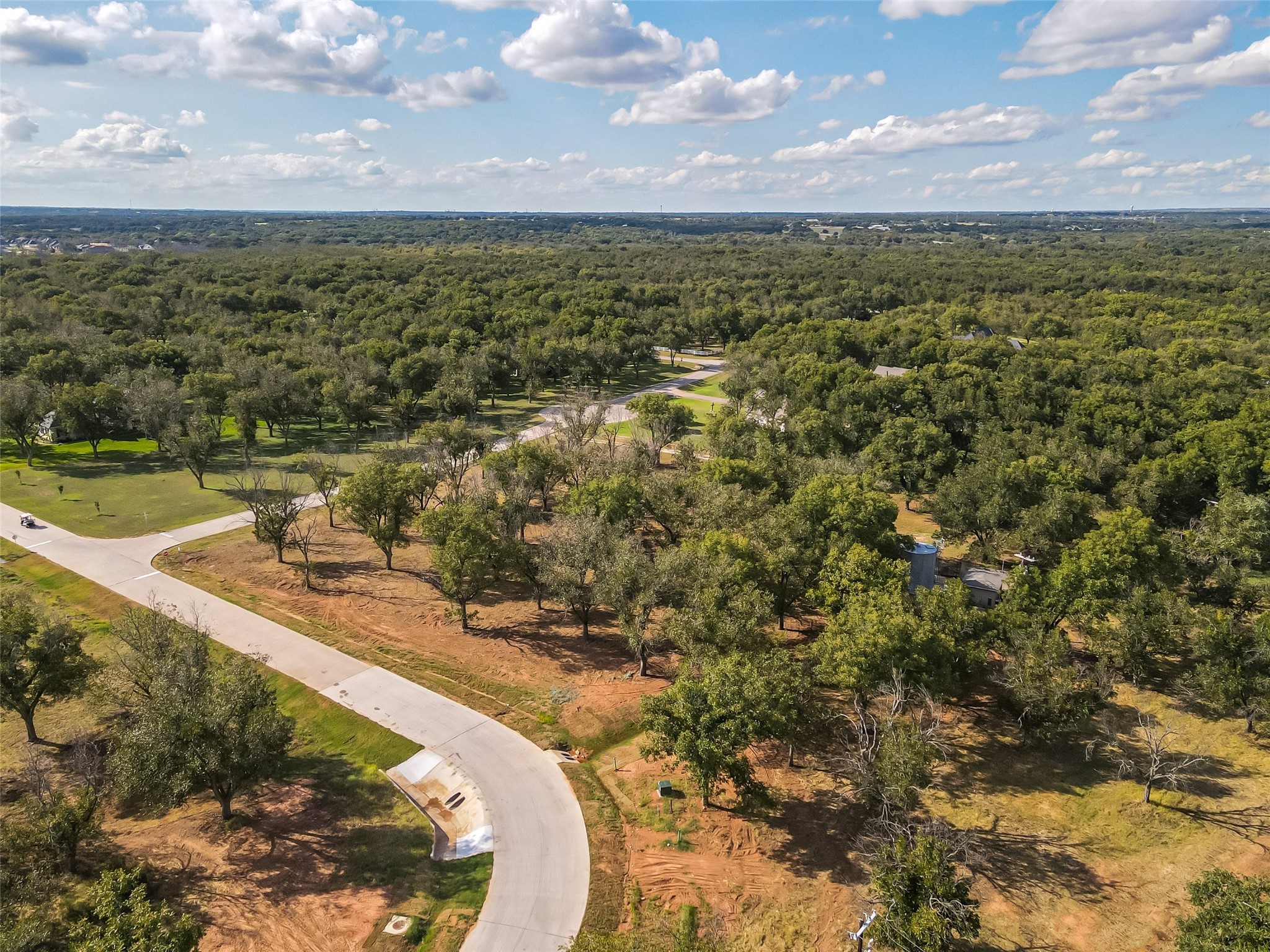 900 E Landings Drive Granbury TX 76049