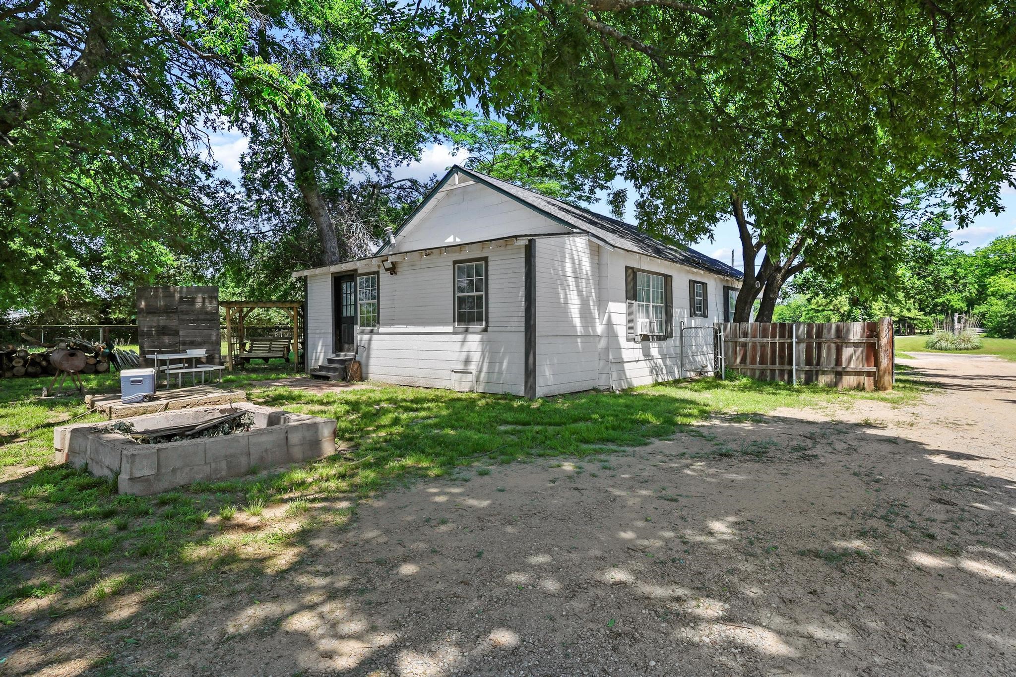 2550 E Fm 120 Denison TX 75021