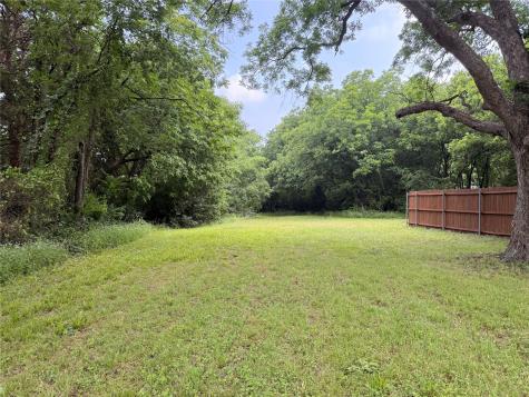 113 Davis Street Farmersville TX 75442