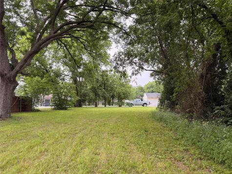 113 Davis Street Farmersville TX 75442