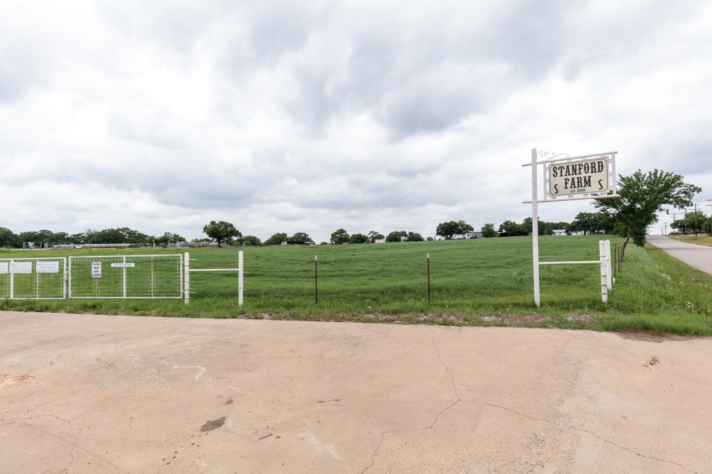 1500 County Road 602 Burleson TX 76028