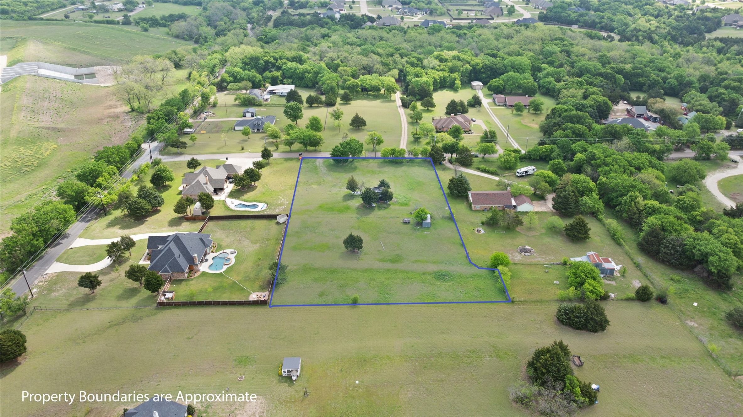 3215 Blackchamp Road Waxahachie TX 76065