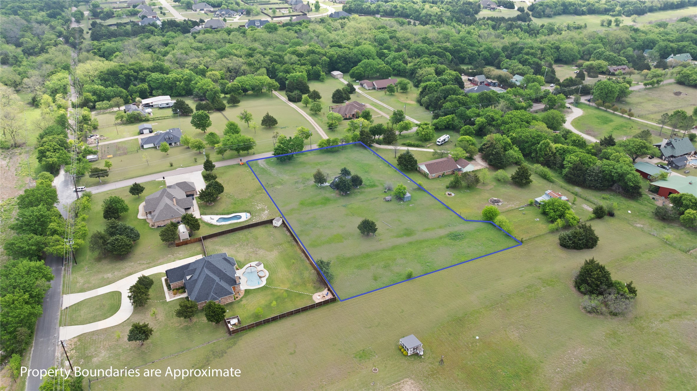 3215 Blackchamp Road Waxahachie TX 76065