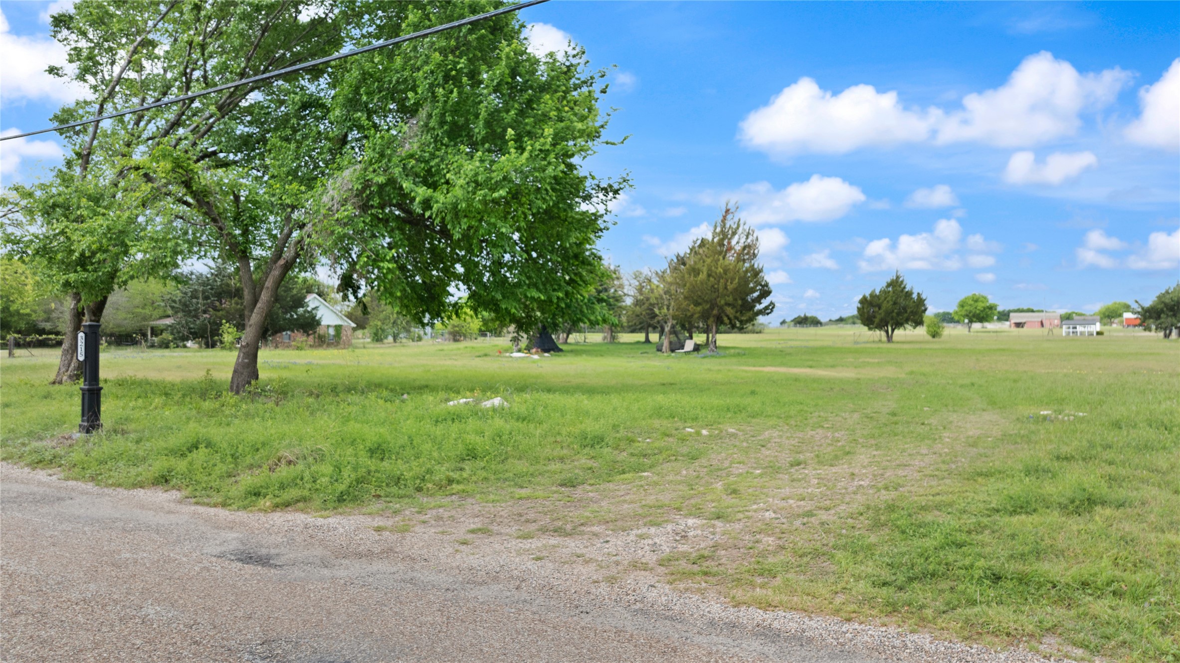 3215 Blackchamp Road Waxahachie TX 76065