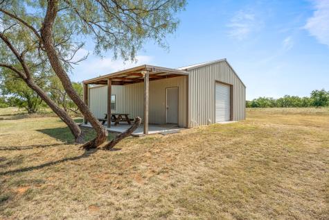 1712 Wells East Road W Newcastle TX 76372
