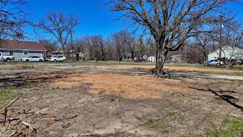 300 S Mill Street Bowie TX 76230
