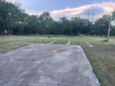 1645 Navarro Circle Corsicana TX 75110
