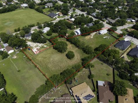 8815 Silver Creek Road White Settlement TX 76108