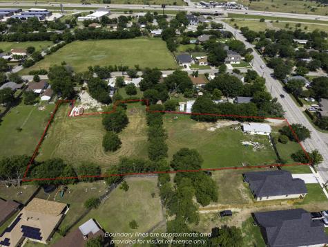 8815 Silver Creek Road White Settlement TX 76108