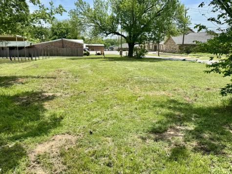900 N Mason Street Bowie TX 76230