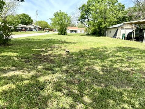900 N Mason Street Bowie TX 76230