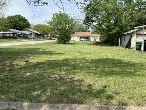 900 N Mason Street Bowie TX 76230