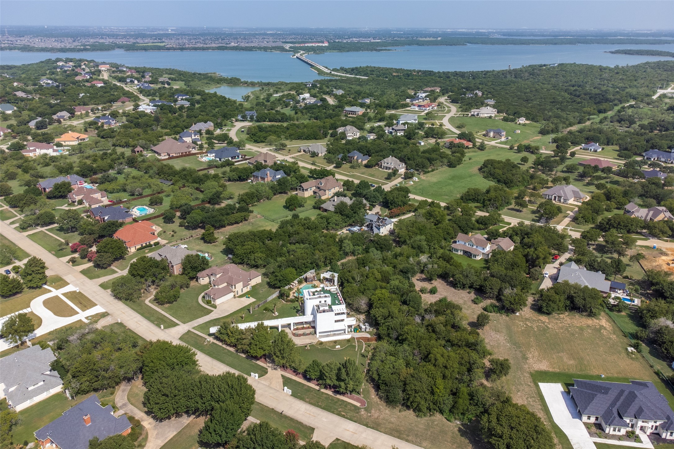 2837 S Lakeview Drive Cedar Hill TX 75104