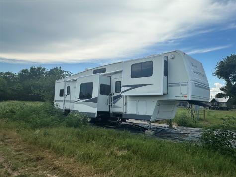 146 Private Road 6180 Emory TX 75440