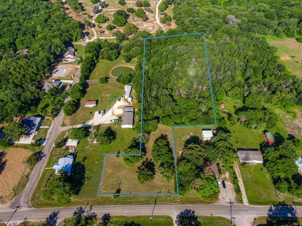 000 N Barron Road Covington TX 76636