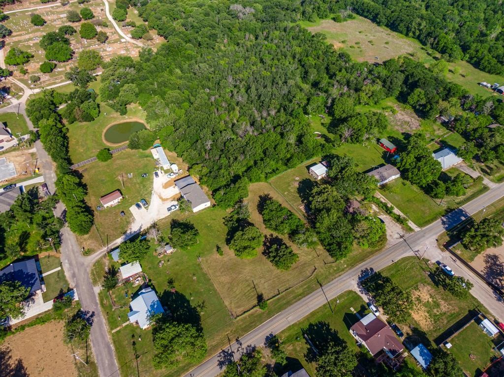000 N Barron Road Covington TX 76636