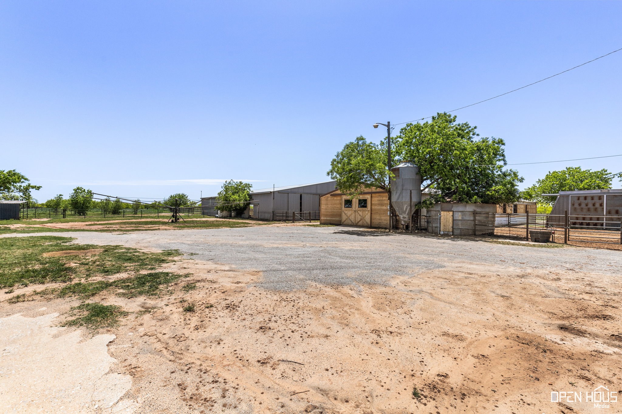 3613 Fm 367 Iowa Park TX 76367