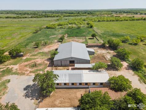 3613 Fm 367 Iowa Park TX 76367