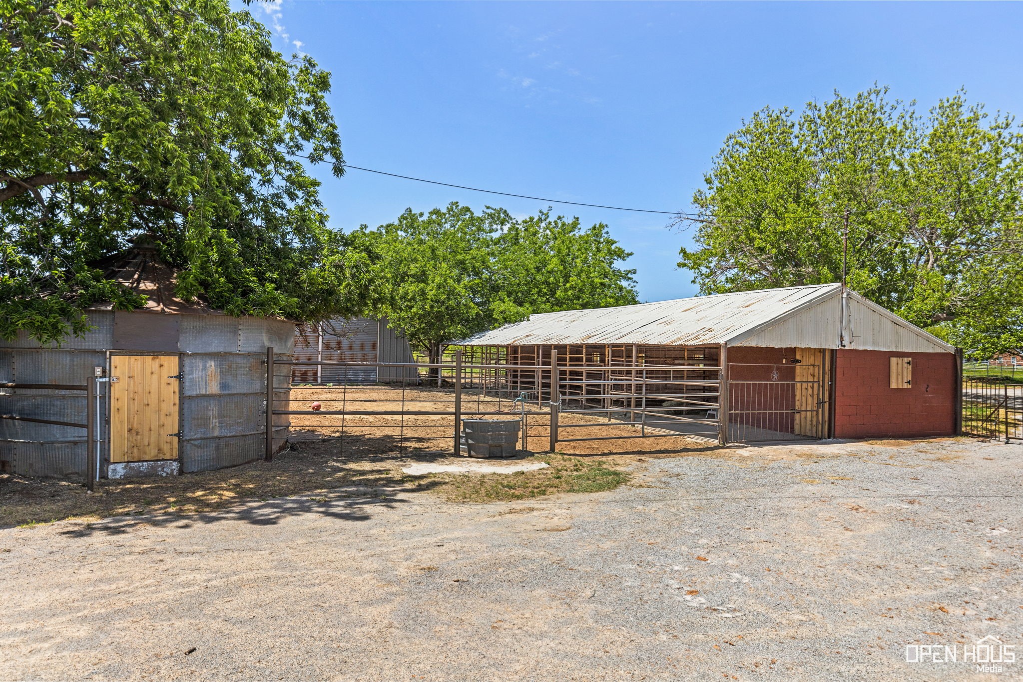 3613 Fm 367 Iowa Park TX 76367