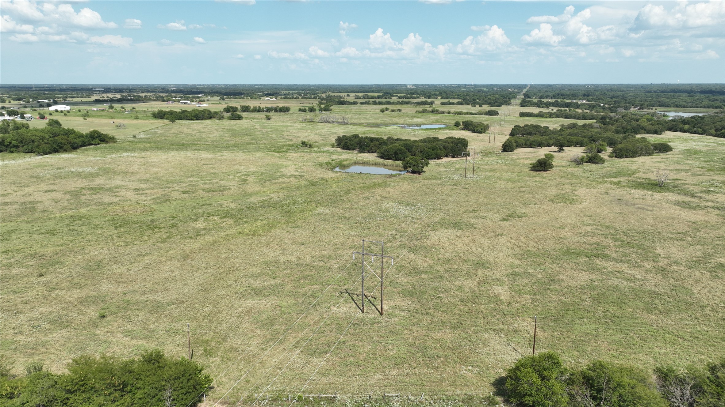 2464 County Road 1245 Savoy TX 75479