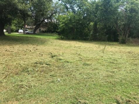 611 N Neal Street Commerce TX 75428