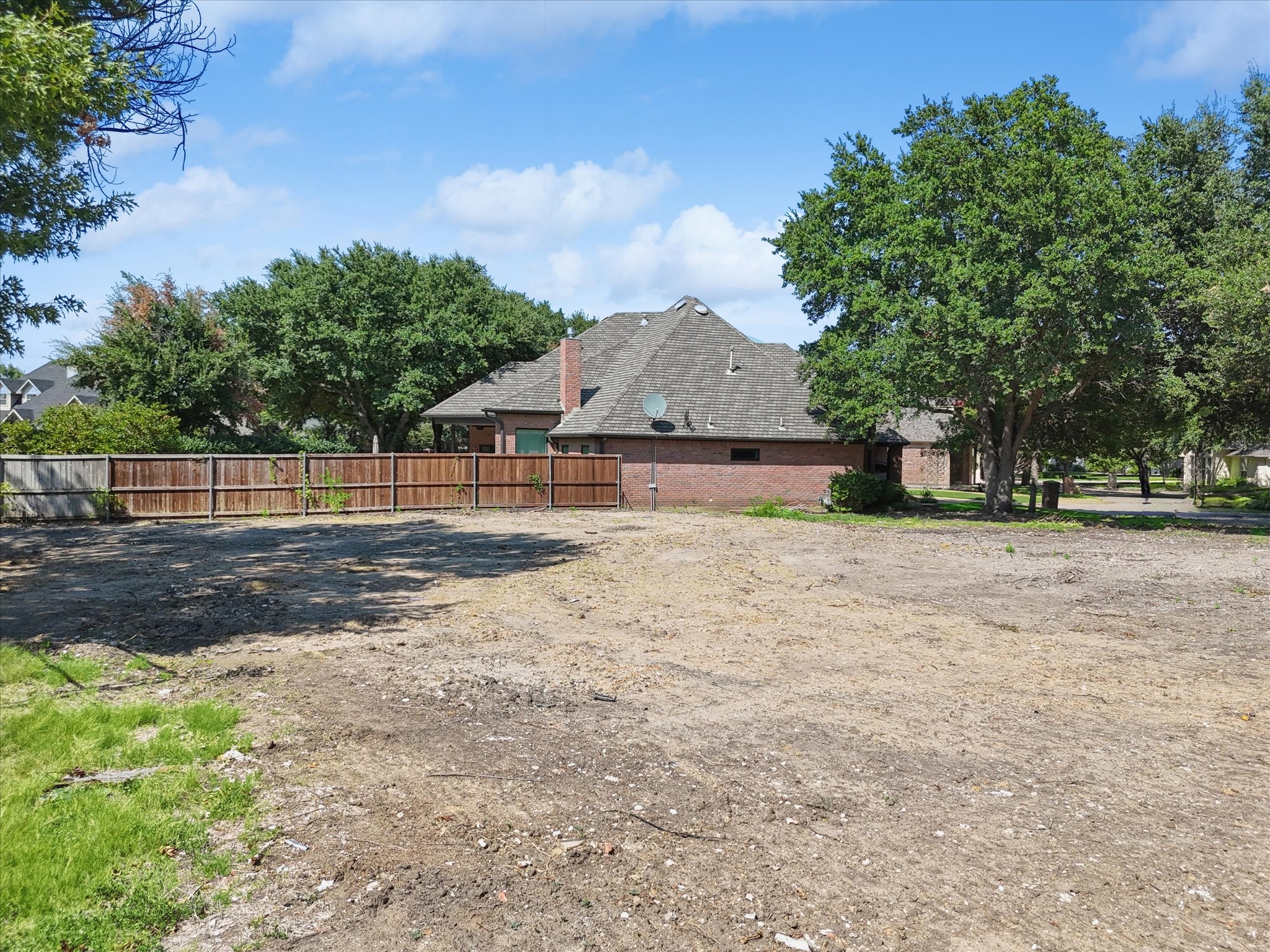 2889 Oakbriar Trail Fort Worth TX 76109