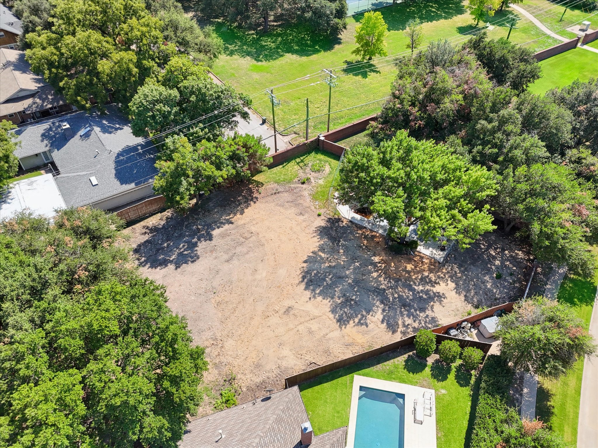 2889 Oakbriar Trail Fort Worth TX 76109