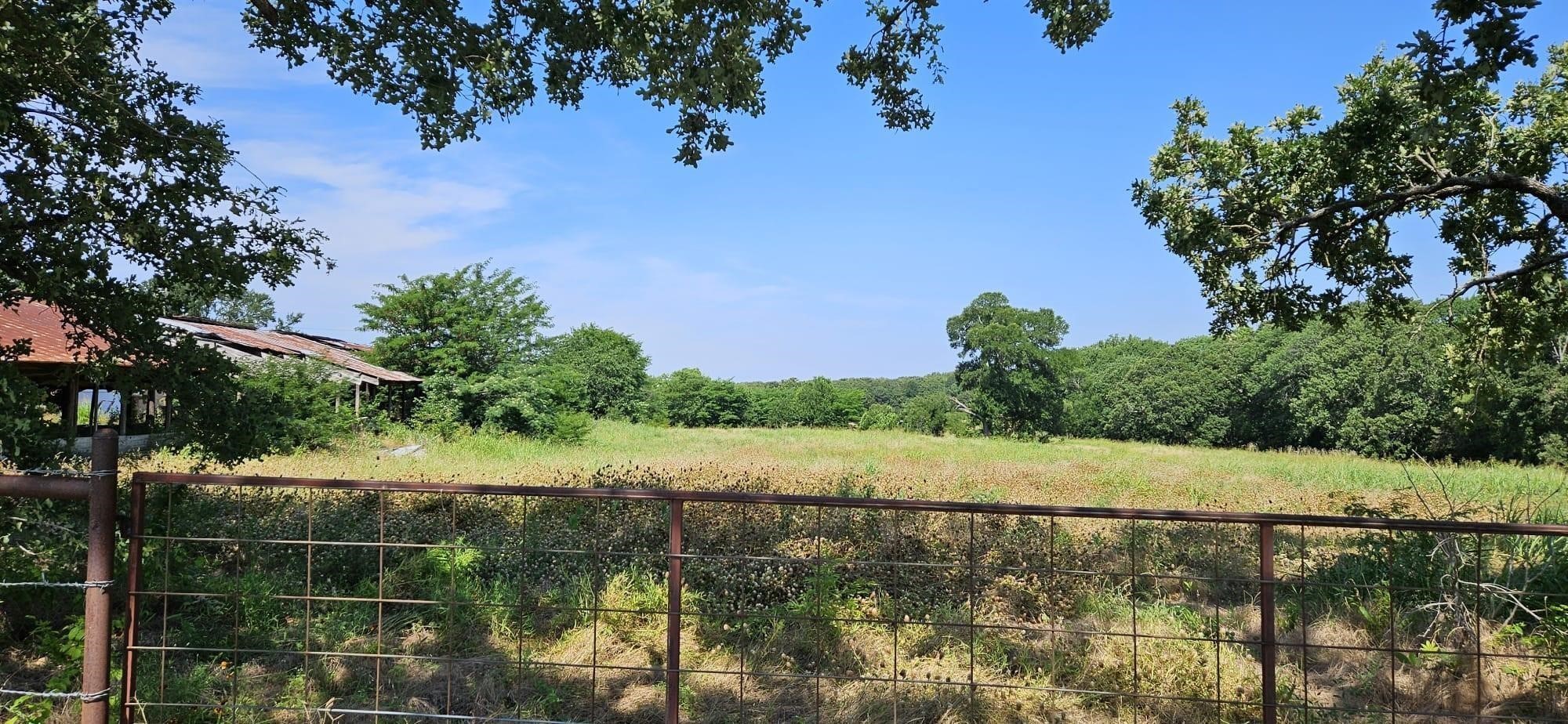 1651 Desvoignes Road Denison TX 75021