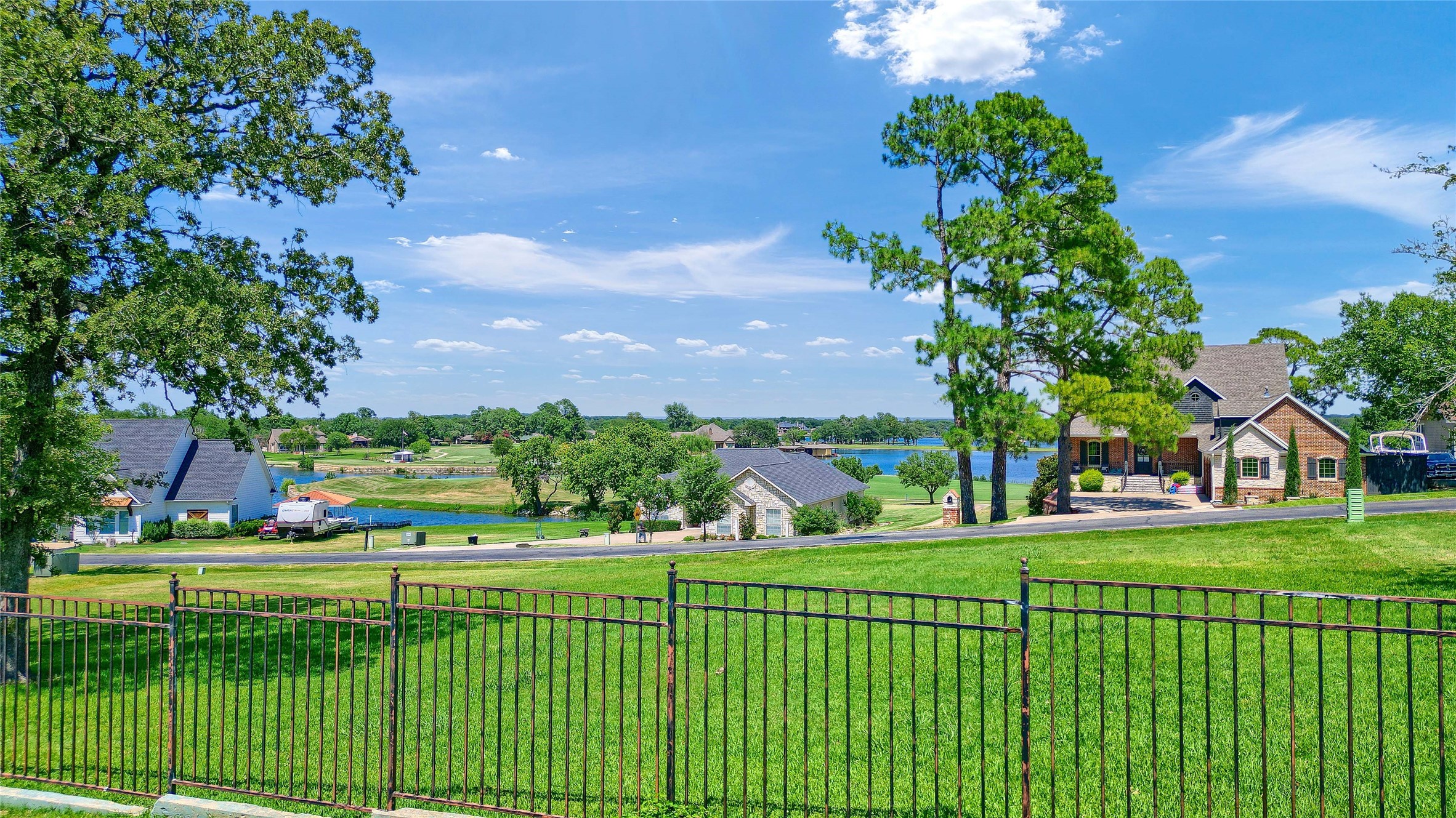 416 Kiowa Drive W Lake Kiowa TX 76240
