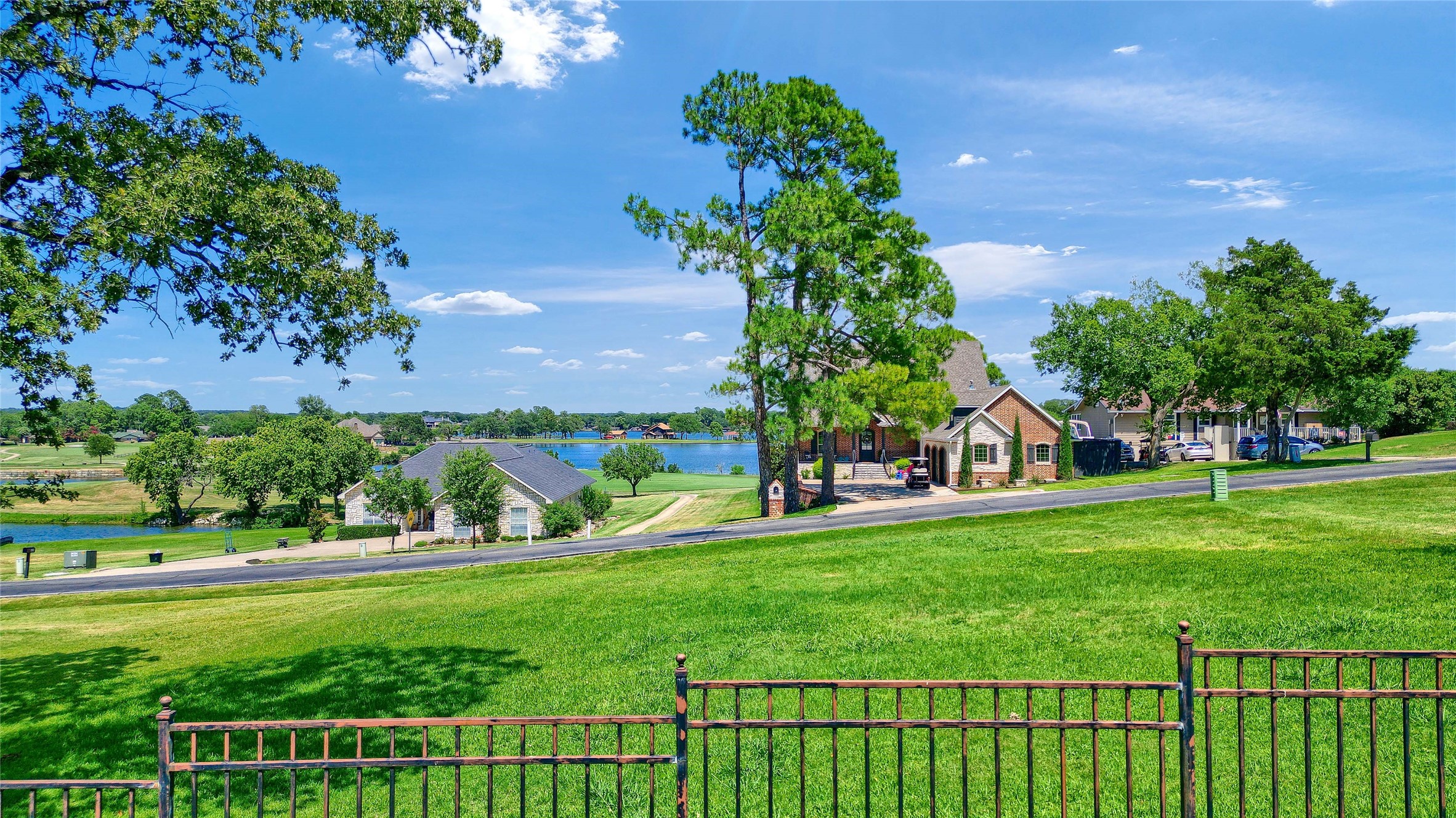 416 Kiowa Drive W Lake Kiowa TX 76240