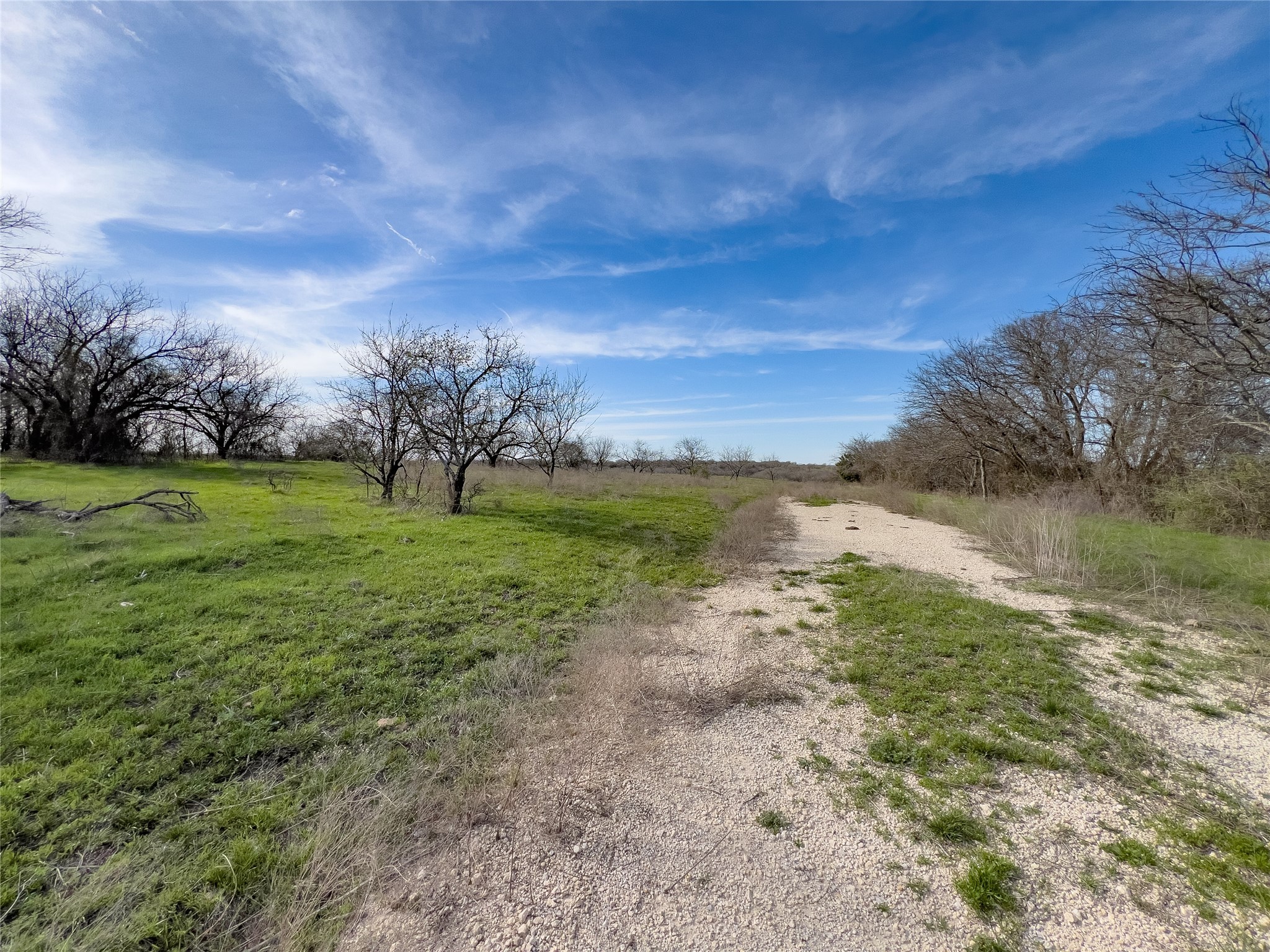 647 Hcr-4411 Grandview TX 76050