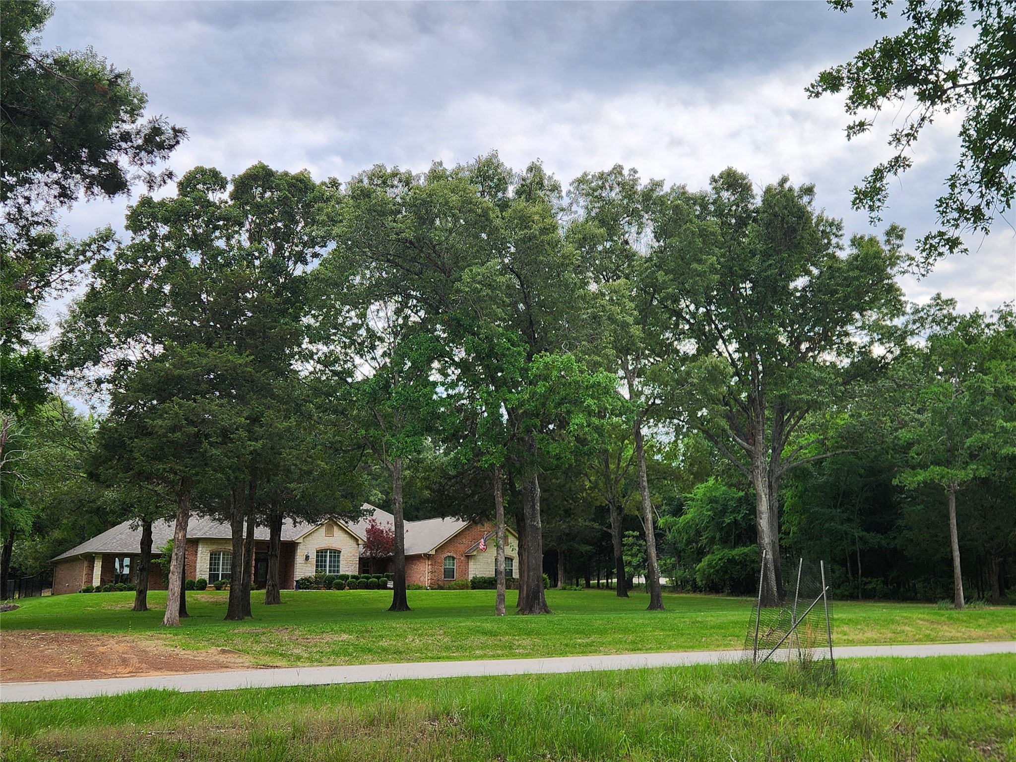 9042 Safari Bluff Larue TX 75770