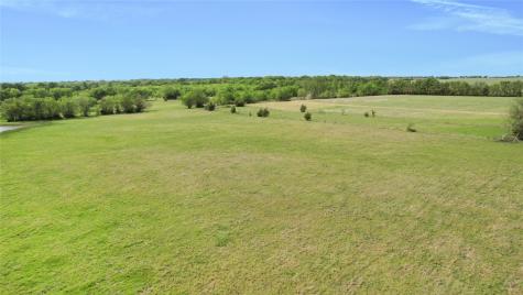 011 East Line Whitewright TX 75491